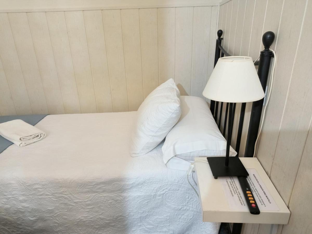 Pension Perez Montilla Sevilla Buitenkant foto