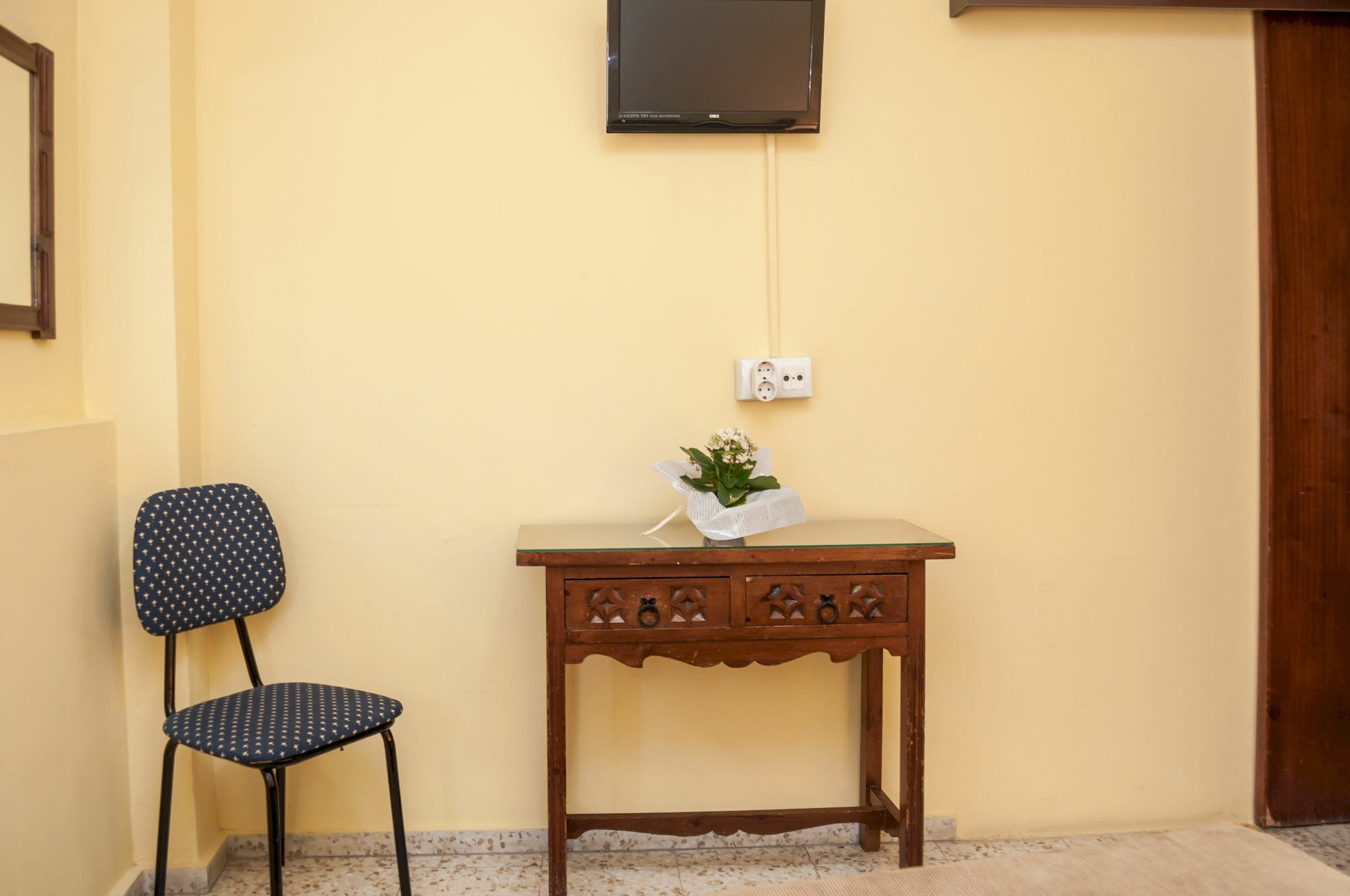 Pension Perez Montilla Sevilla Buitenkant foto
