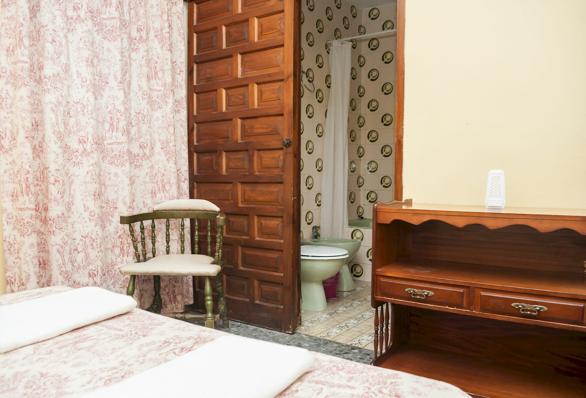 Pension Perez Montilla Sevilla Buitenkant foto
